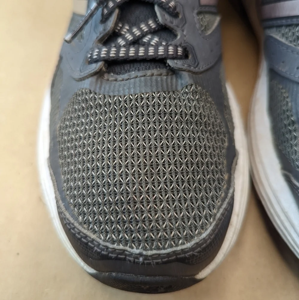 New Balance 560 v7 Shoes Womens Size 7 Gray Athletic Running W560CM7